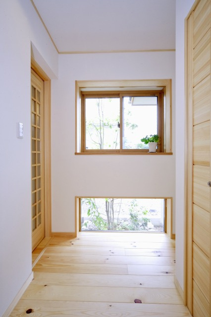 富士市松岡　中古住宅の玄関