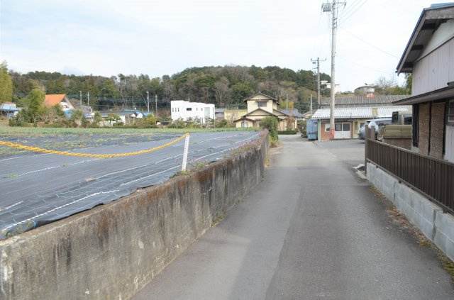 富士市中野売地|前面道路含む現地写真