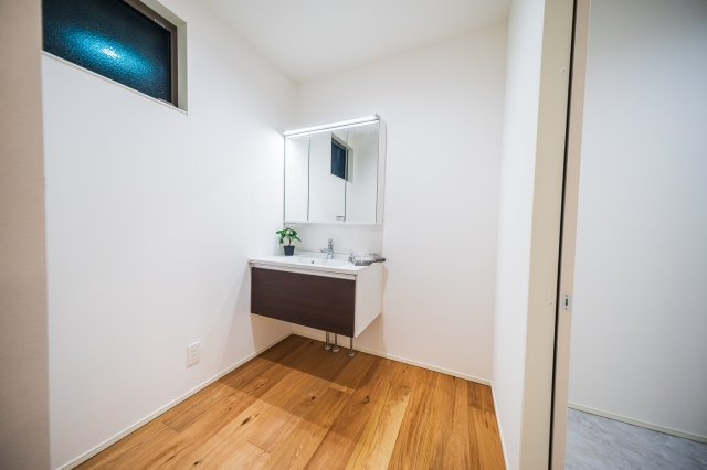 葵区エリア！ ～小中学校まで近い好立地の新築分譲住宅～の洗面所