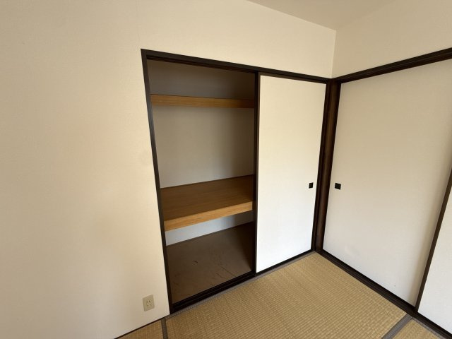 揖保郡太子町鵤のハイツの収納