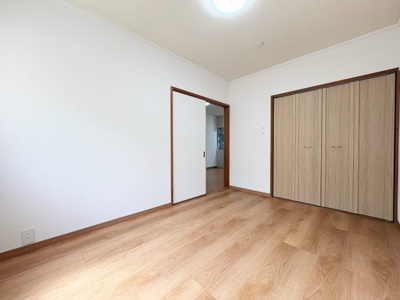 【寝室】 | パインウッドヴィレッジ６号棟