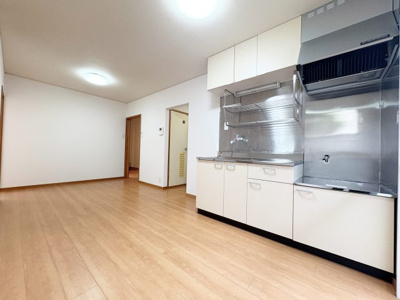 【居間・リビング】 | パインウッドヴィレッジ６号棟