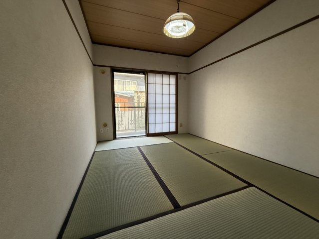 シェモア鞍馬口Ⅱの和室