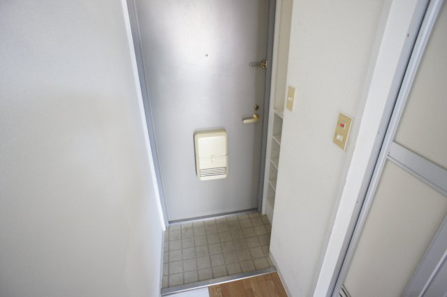 シティホームズ富雄駅前の玄関