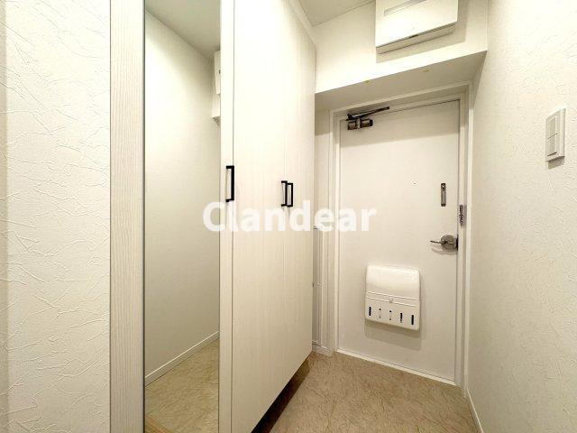 竹ノ塚ハイリビングの玄関|ドキドキの新生活も、安心してスタート。ぴったりの住まいを見つけませんか？クランディアが一緒に住まい選びをサポートします‼　まずは、お気軽にお問合せください　＃クランディア