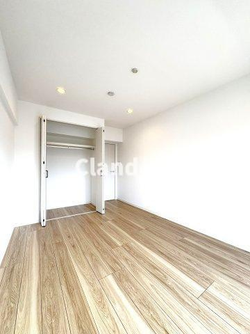 竹ノ塚ハイリビングの居間・リビング|ドキドキの新生活も、安心してスタート。ぴったりの住まいを見つけませんか？クランディアが一緒に住まい選びをサポートします‼　まずは、お気軽にお問合せください　＃クランディア