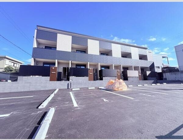 福岡市城南区南片江１丁目のアパート