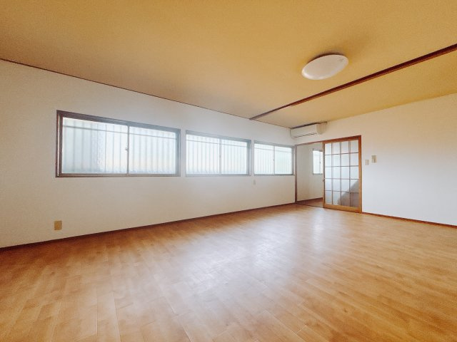 【中古戸建】桐生市相生町2丁目の洋室