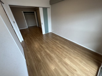 【洋室】 | シャトー第２八戸の里