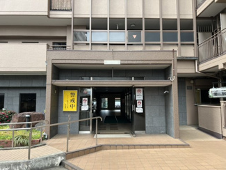 【エントランス】 | シャトー第２八戸の里