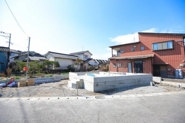 田原第1-1号棟の前面道路含む現地写真|前面道路含む現地(2026年2月撮影)