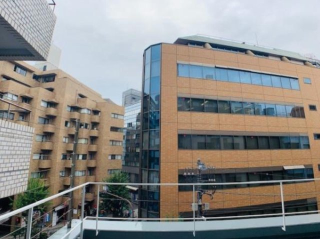 アーノンブライト一番町のバルコニー