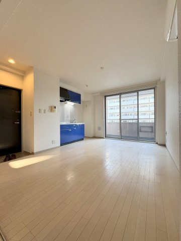 ｆ・Ｓｔｕｄｉｏの居間・リビング|★明るいフローリングの角部屋です★