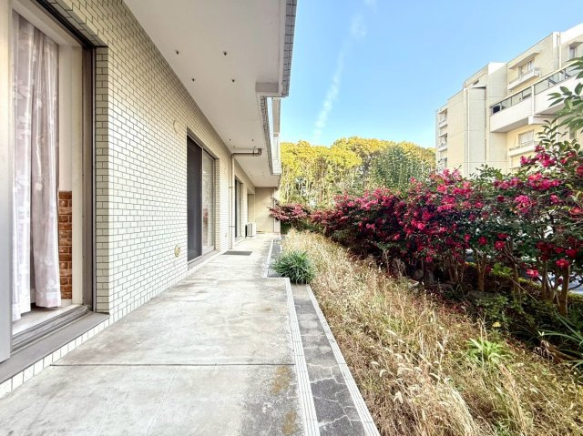 サウスウイング金沢３号棟の庭|ゆとりが暮らしを変える住空間