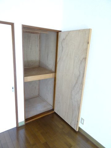 メゾン土合の収納