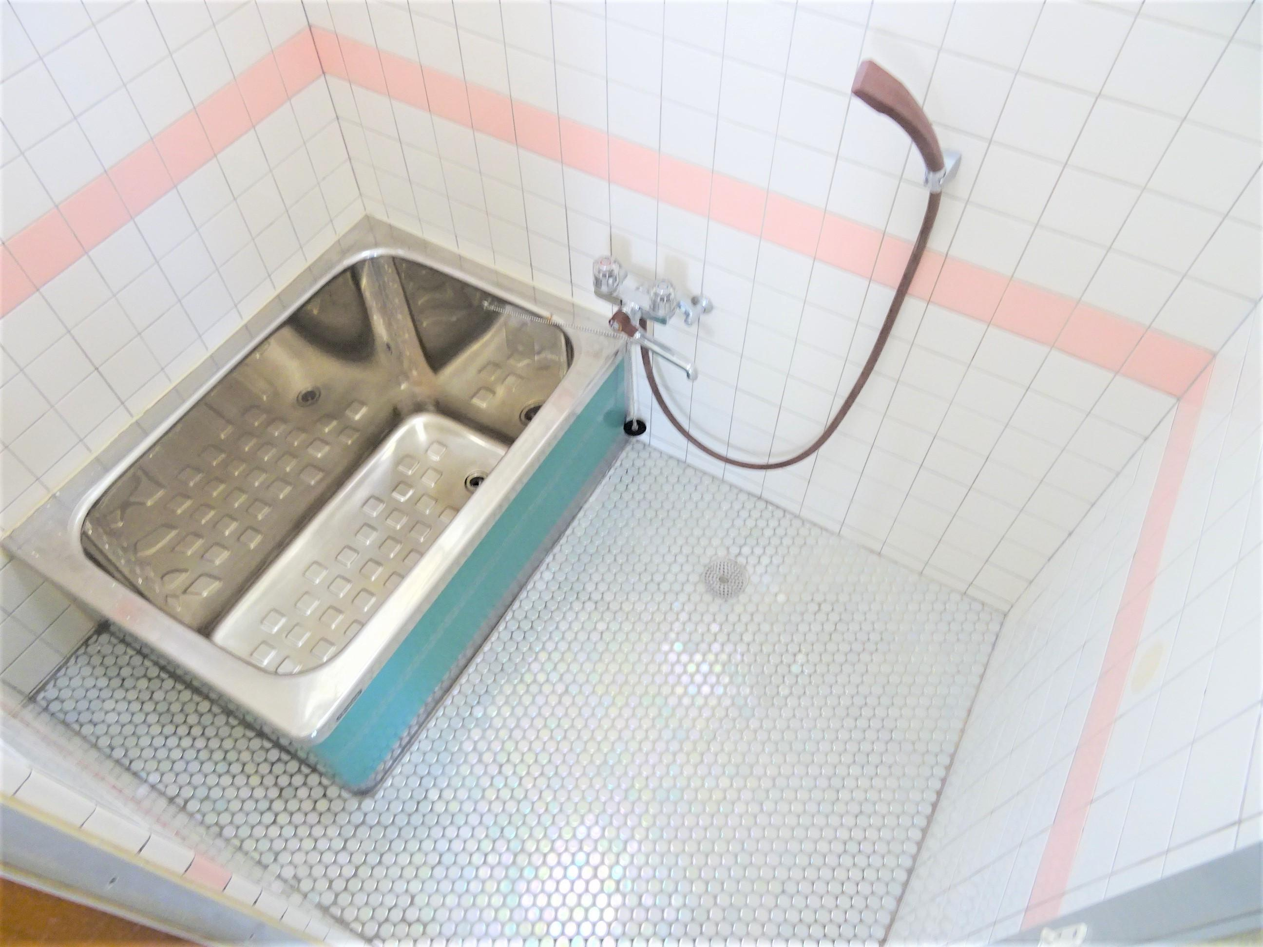 メゾン土合の浴室