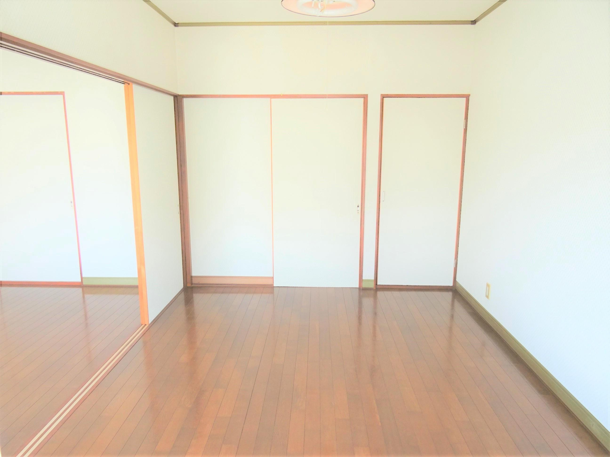 メゾン土合の居間・リビング|洋室6帖