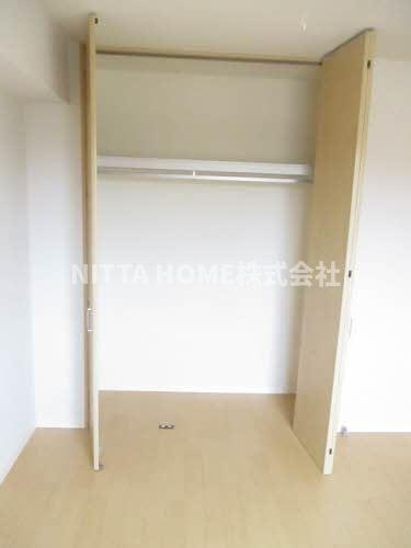 プルミエール豊野の収納|全居室収納スペース付きです○