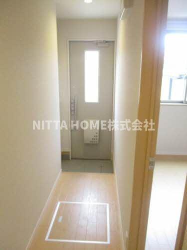 プルミエール豊野の玄関|広いスペースの玄関です◎