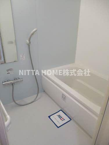 プルミエール豊野の浴室|キレイなバスルームで疲れもなくなりますね●