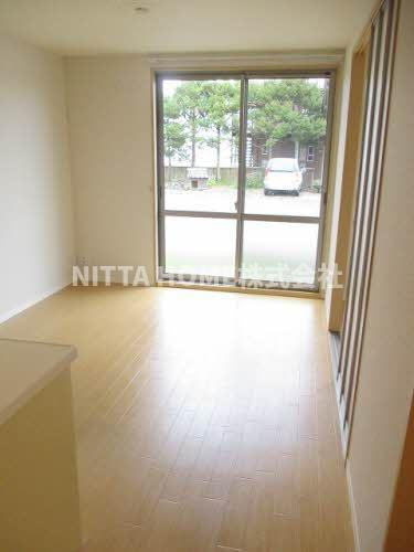 プルミエール豊野の庭|南西向きの専用テラスも完備◆