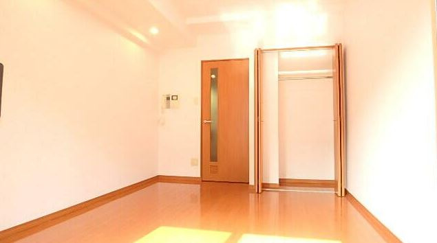 グランフォース九段の洋室