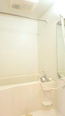 グランフォース九段の浴室|嬉しいバス・トイレ別