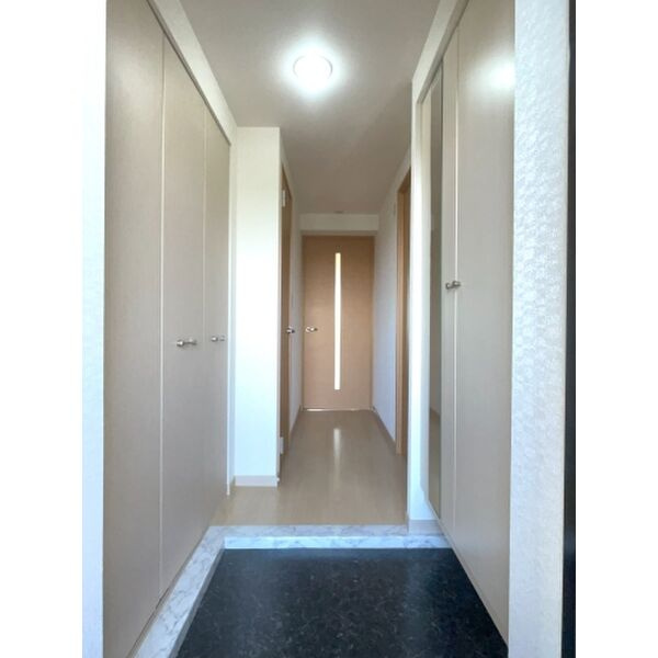 グランディアの玄関|シューズボックス付きの玄関です☆