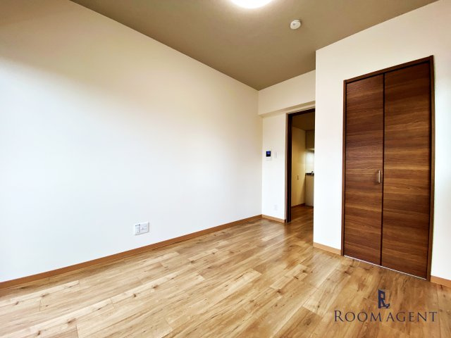 グランテラス八田駅前の居間・リビング