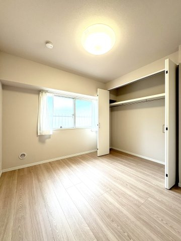 綾瀬ファイナンスの洋室|ドキドキの新生活も、安心してスタート。ぴったりの住まいを見つけませんか？クランディアが一緒に住まい選びをサポートします‼　まずは、お気軽にお問合せください　＃クランディア