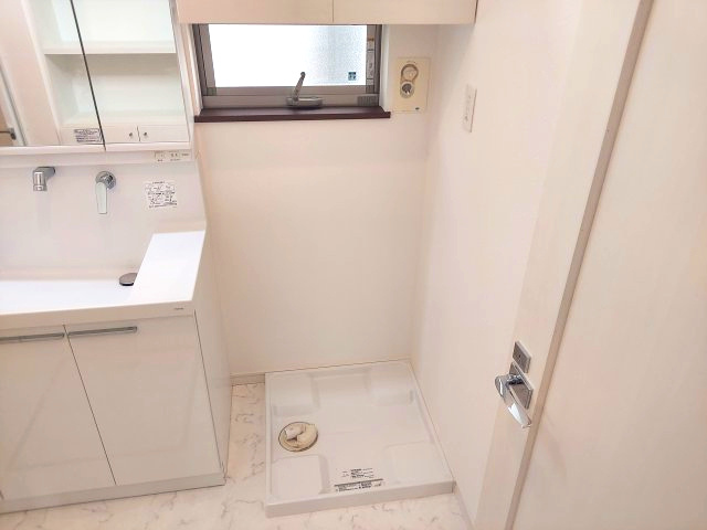 宝塚市山手台東5丁目一戸建の洗面所|洗濯機置場