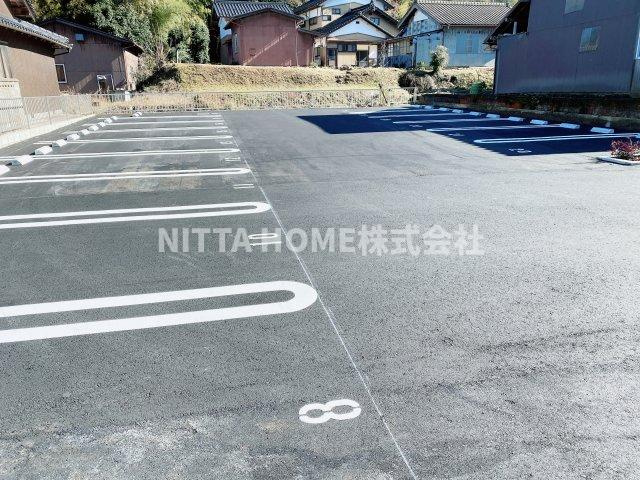 メゾン　ド　ソワの駐車場|敷地内に駐車場も完備！