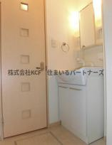 プレシャスコートの洗面所|明るい洗面所です
