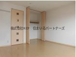 プレシャスコートの寝室|開放的な寝室です