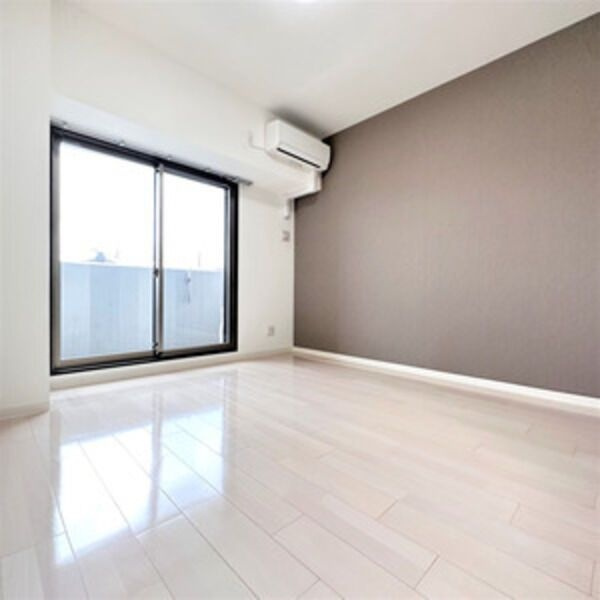 ゲートウェイ尾頭橋の居間・リビング