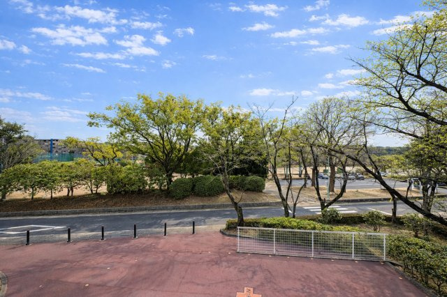 茶屋ケ坂公園ハイツB棟の展望