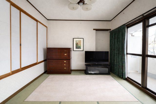 茶屋ケ坂公園ハイツB棟の洋室|※室内写真は一部CG処理を施しております。