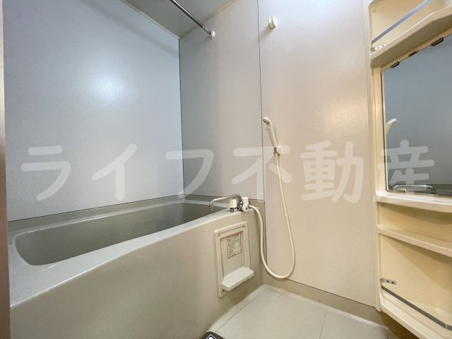 Grand Chariot Bの浴室|コンパクトで使いやすいお風呂です