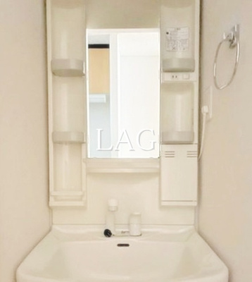 【独立洗面台】 | パン・ボヌール | 独立洗面台になります。