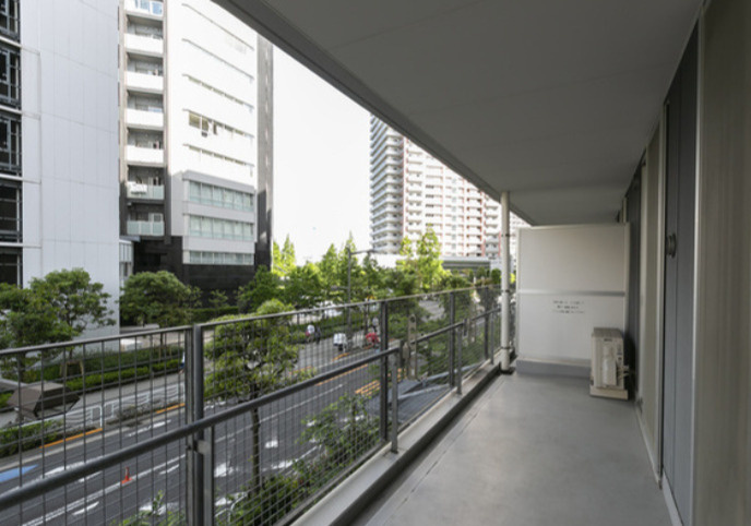 【バルコニー】