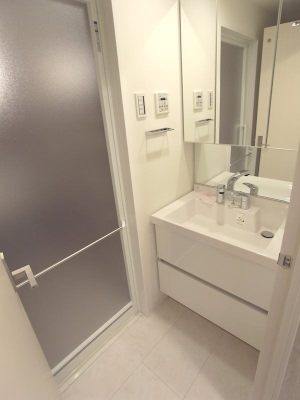 桜テラスの独立洗面台