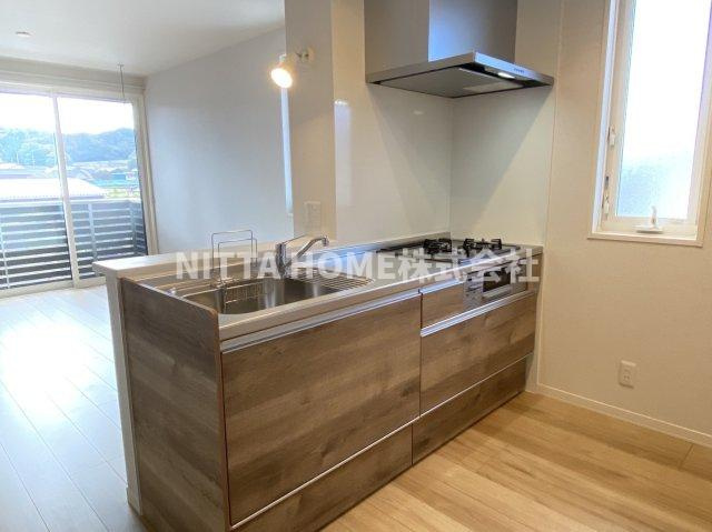 メゾンシュシュのキッチン|キッチンも広々♪解放感があります◆