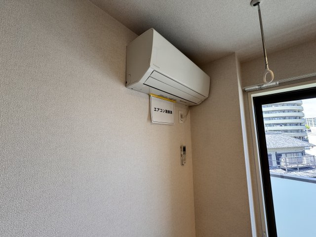 エクラージュ海神の洋室