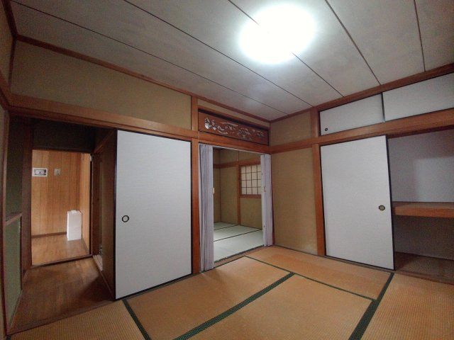 【和室】 | 春の丘とキンモクセイ