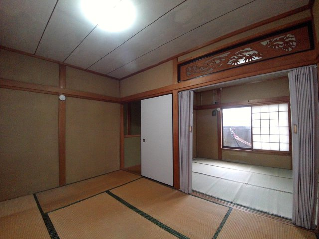 【和室】 | 春の丘とキンモクセイ