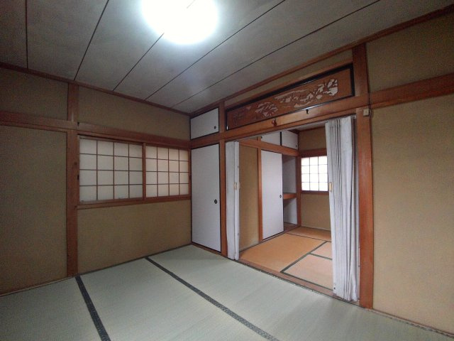 【和室】 | 春の丘とキンモクセイ
