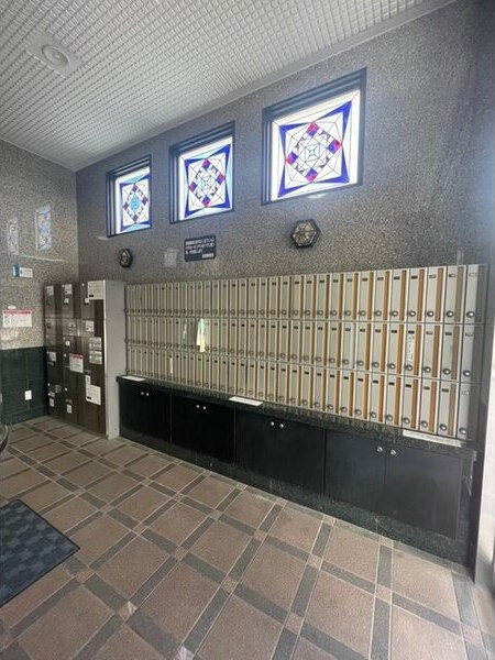 福岡市中央区清川２丁目の賃貸マンションのエントランス