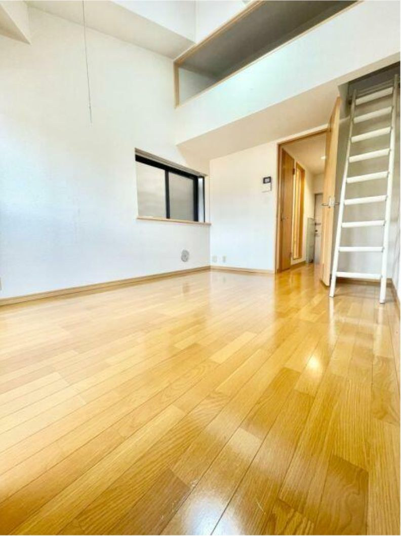 コーポ・フローラの居間・リビング