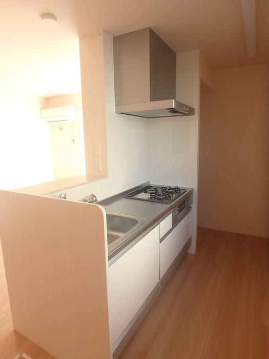 ウィルハイツ福井のキッチン|対面キッチン