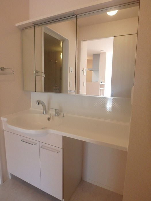 ウィルハイツ福井の独立洗面台|洗髪洗面化粧台